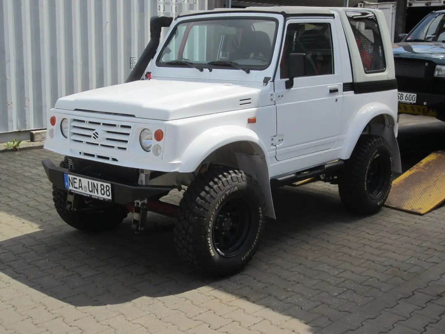 Suzuki SJ Samurai 1,6l-16V 6,4-VTG OME AIRLOCKER VA+HA Käfig HD.. Weiß - 2