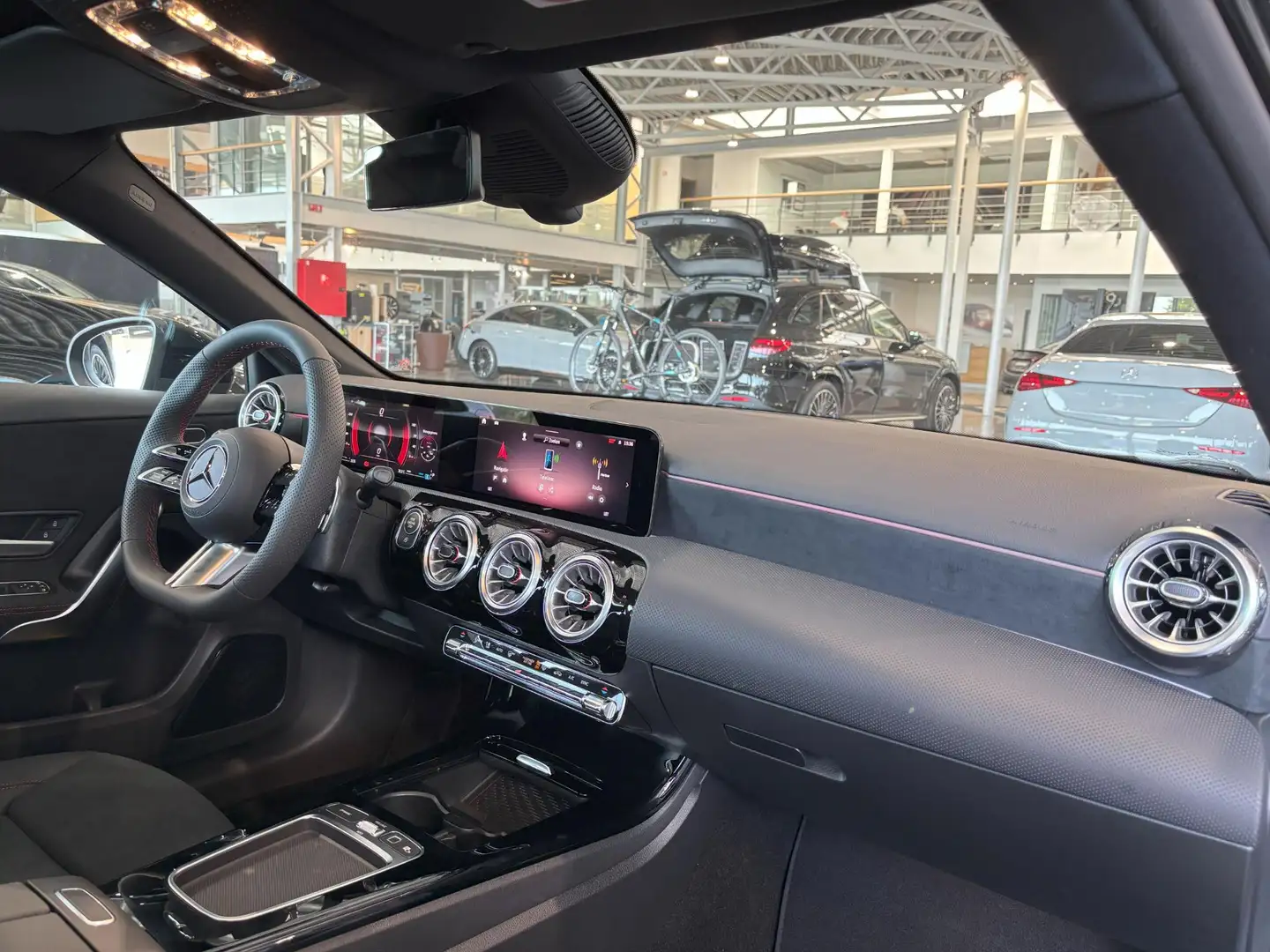 Mercedes-Benz A 180 Berline Star Edition Negru - 2