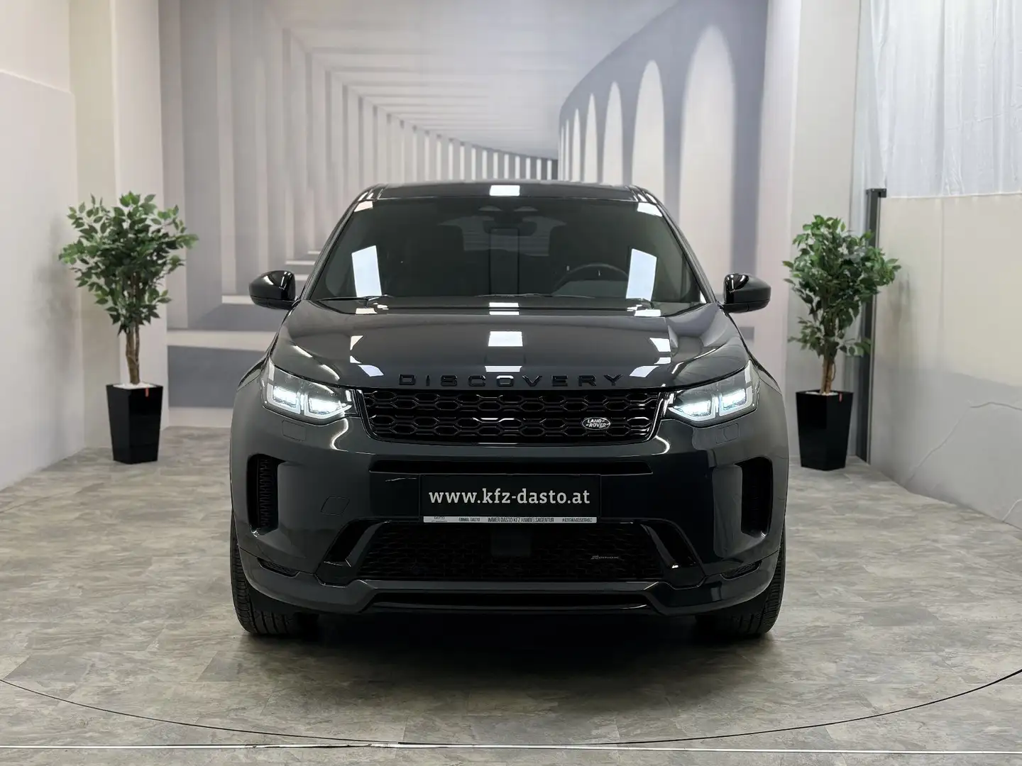 Land Rover Discovery Sport D 165✅ R-DYNAMIC S ✅ AHK ✅ Schwarz - 2