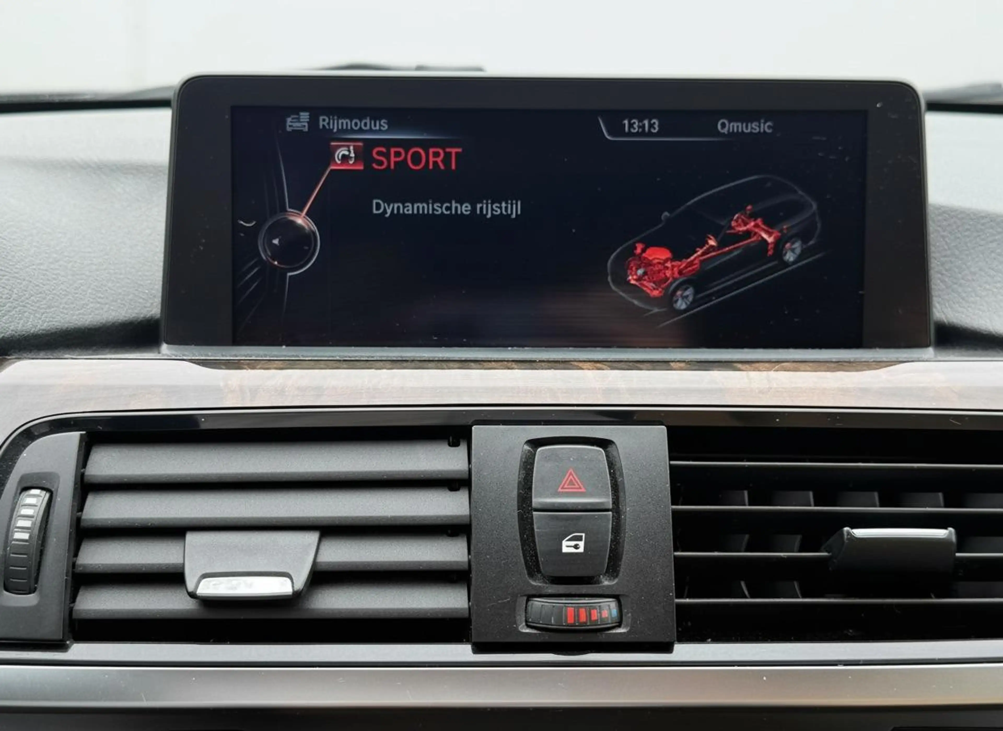 BMW 330 3-serie Touring 330d LEER - NAVIPRO - CRUISE - STO — photo 22