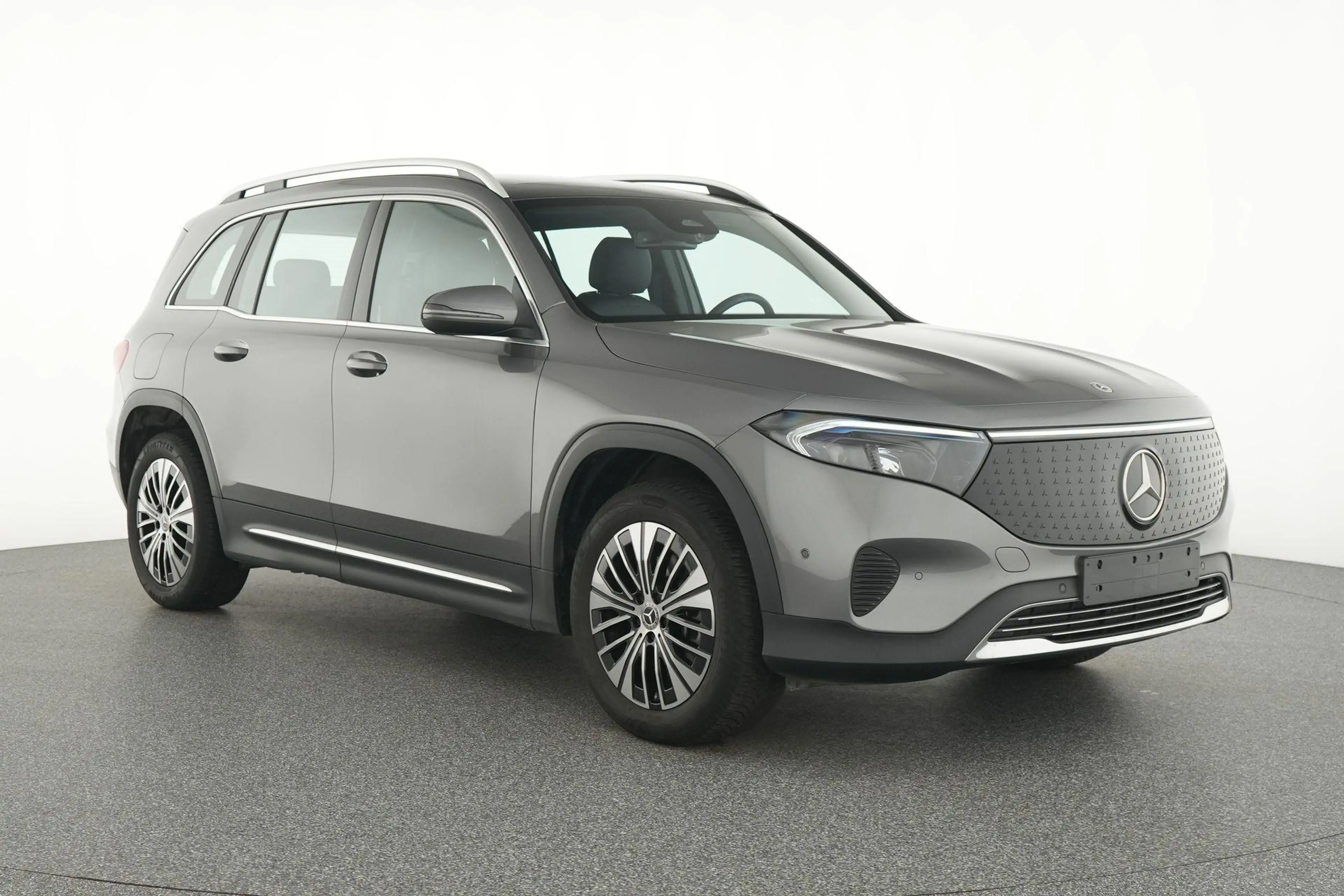 Mercedes-Benz EQB 250 250+ Business Line - 7 Seats — photo 2