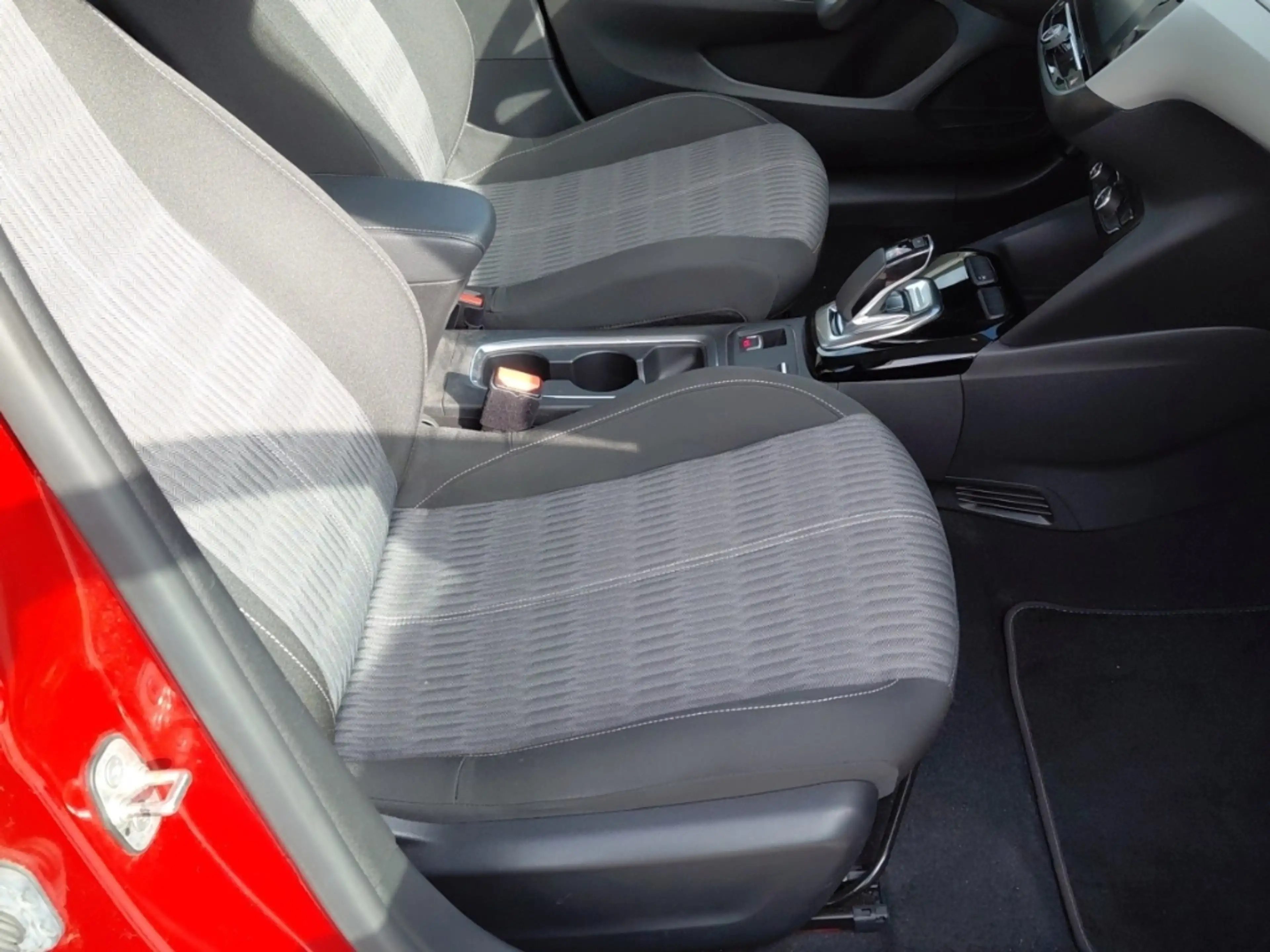 Opel Corsa-e Edition 11kw Charger Keyless LED Klimaautom Temp P — photo 12