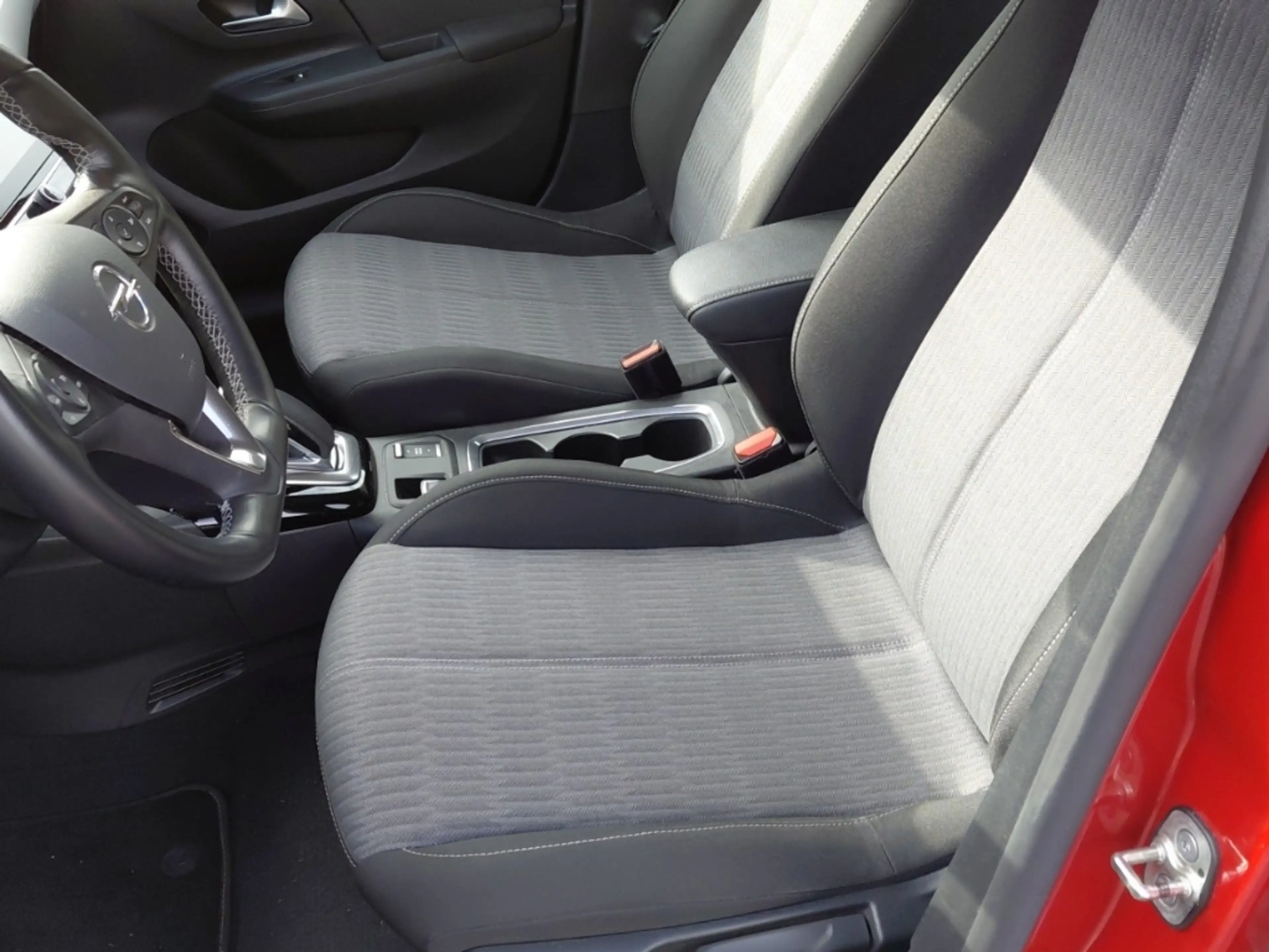Opel Corsa-e Edition 11kw Charger Keyless LED Klimaautom Temp P — photo 13