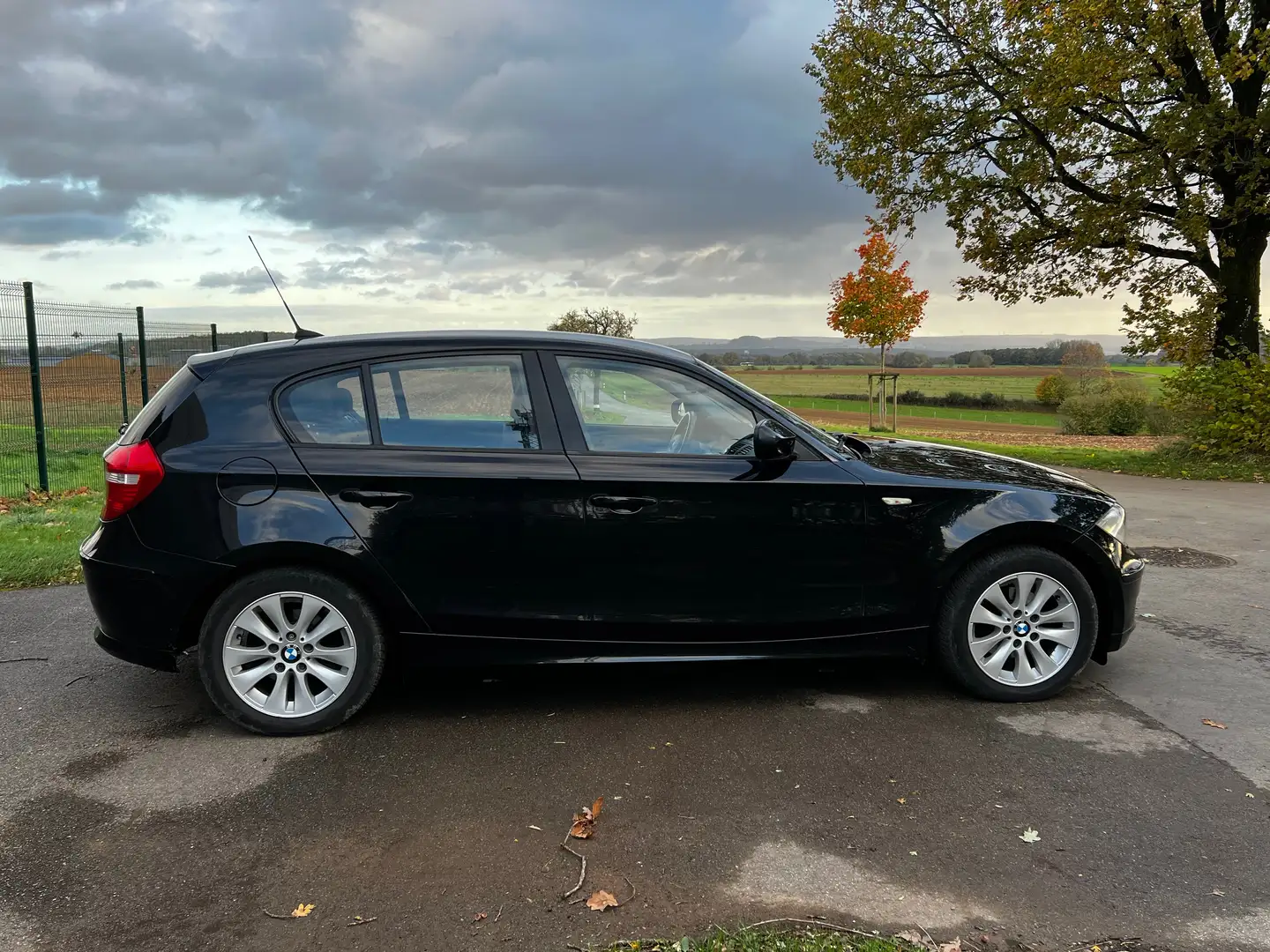 BMW 116 116d DPF Noir - 1