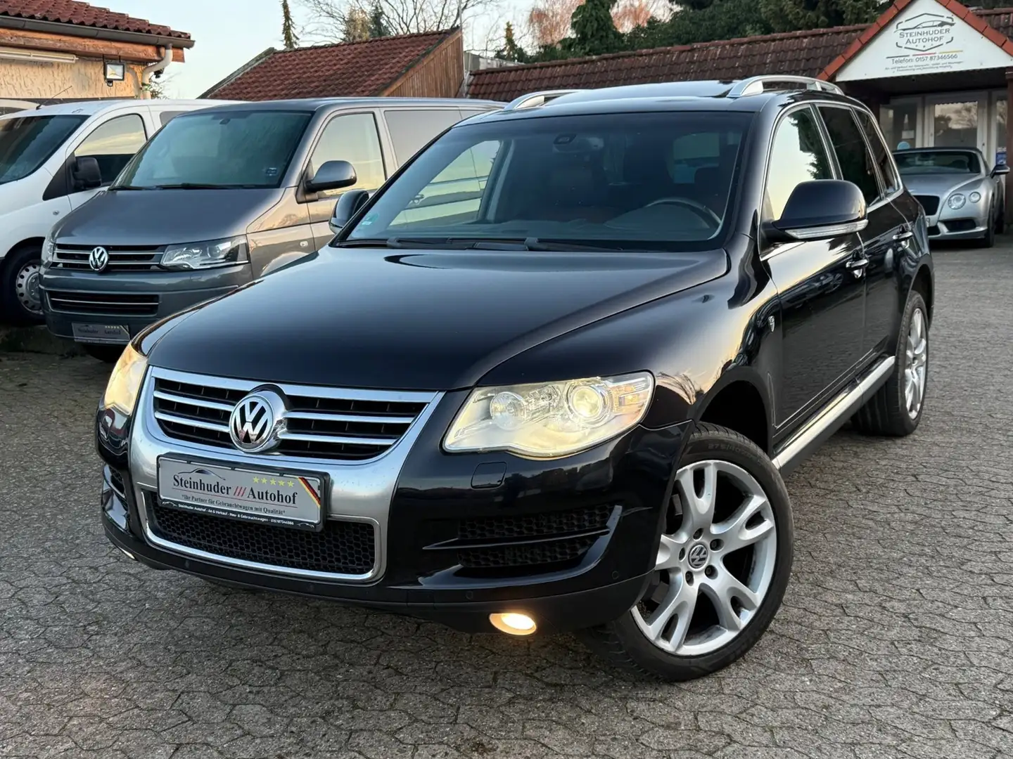 Volkswagen Touareg V6 TDI Individual Schwarz - 1