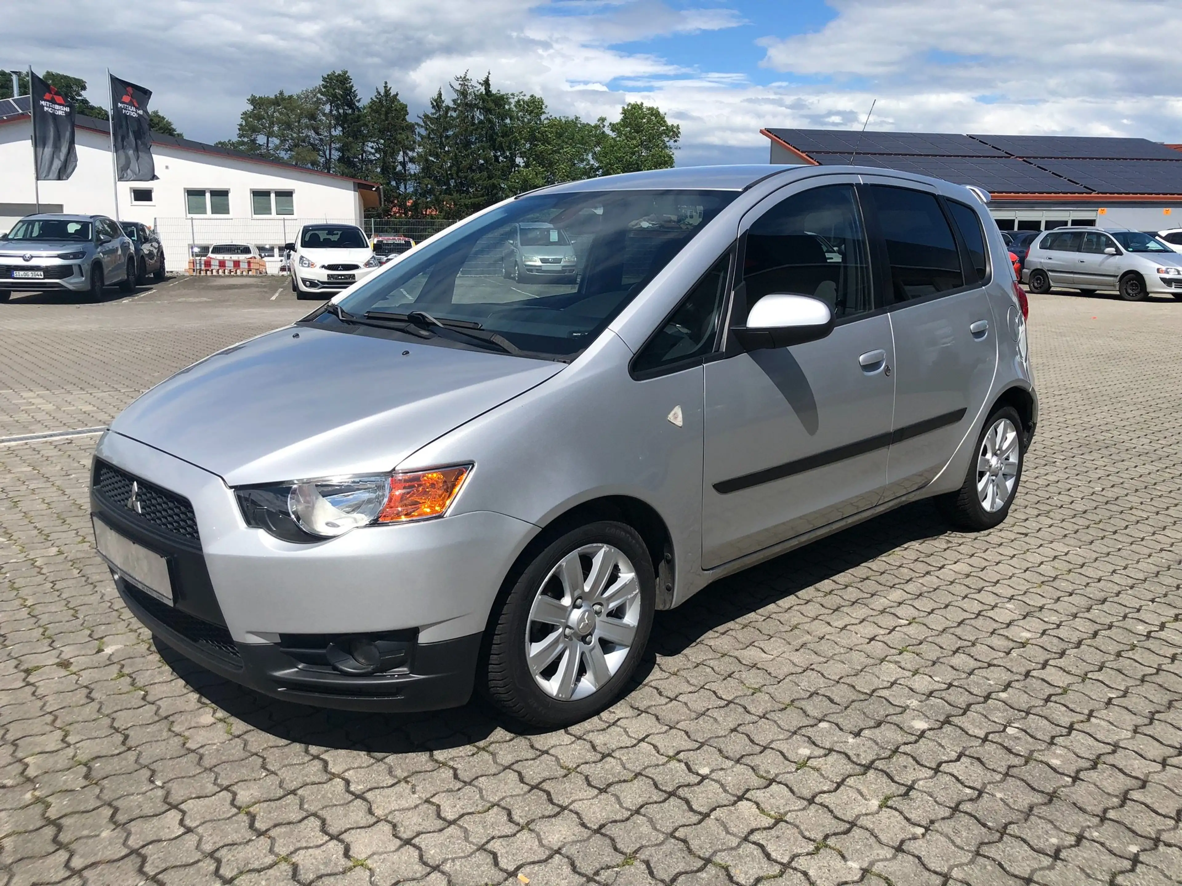 Mitsubishi Colt Colt 3-Türer 1.3 Intense — photo 2