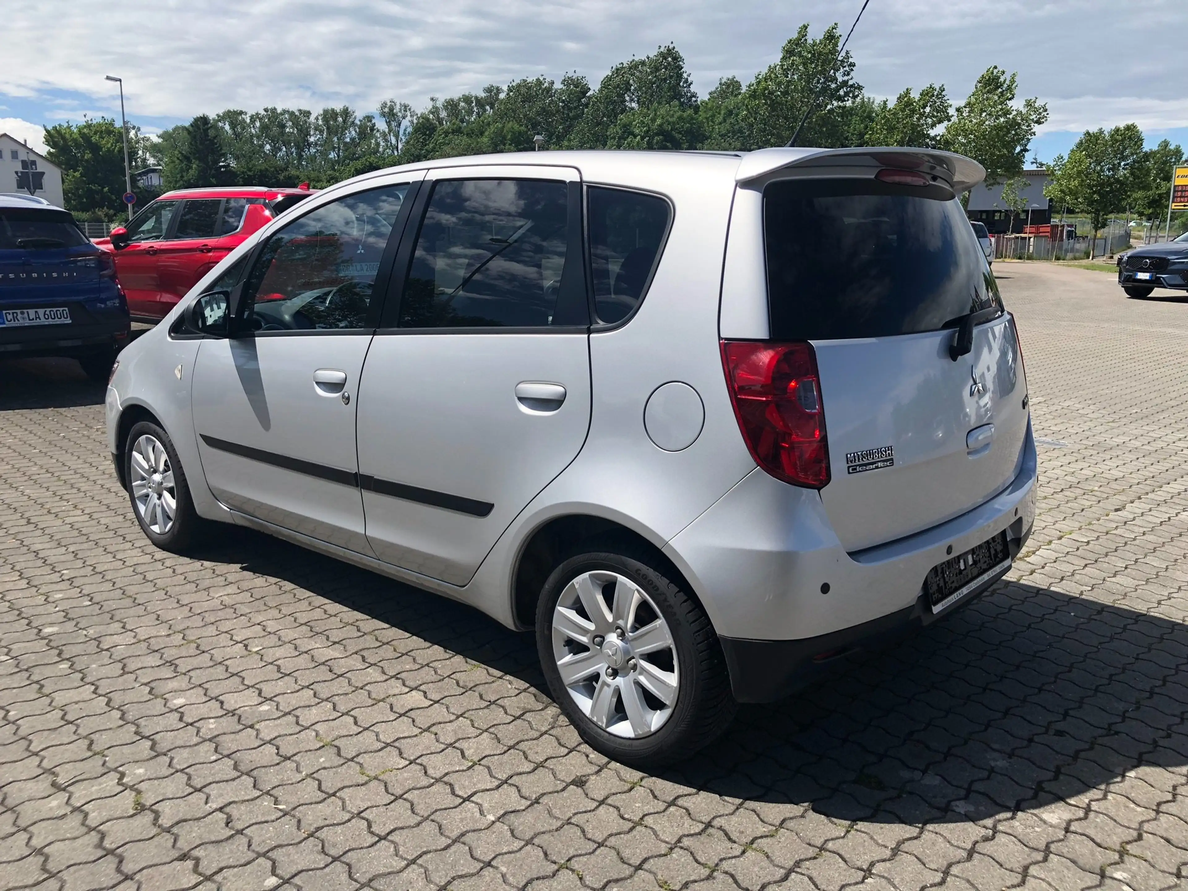 Mitsubishi Colt Colt 3-Türer 1.3 Intense — photo 3