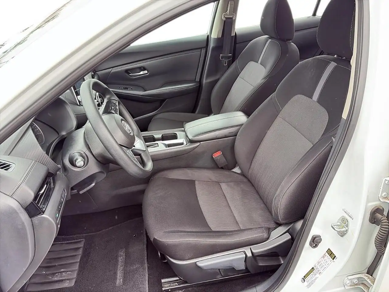 Nissan Sentra снимка Nissan Sentra