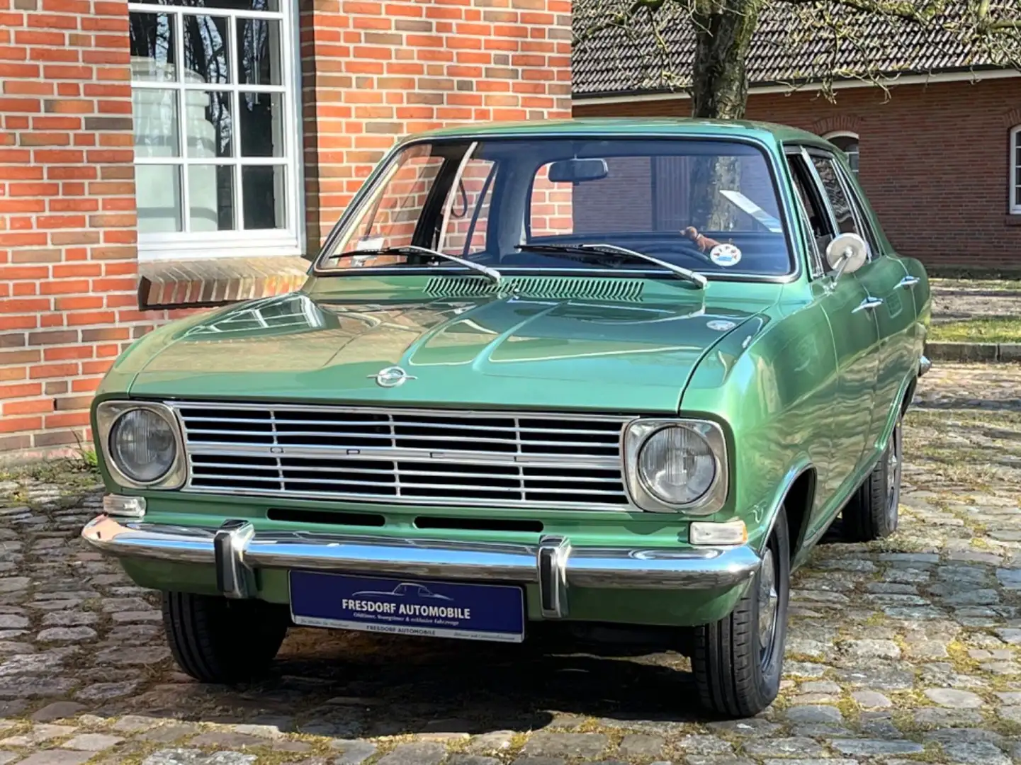 Opel Kadett B Limousine 1.1S, 4-Türer, Pampasgrün Zelená - 1