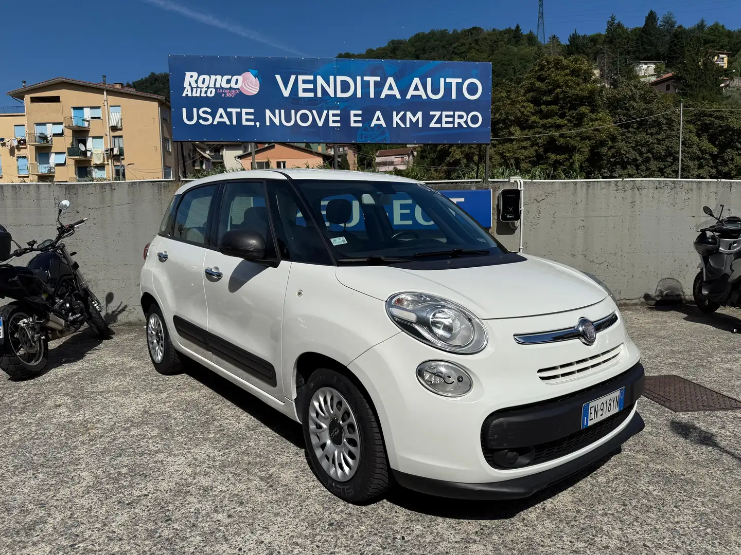 Fiat 500L 0.9 t.air Lounge 105cv Weiß - 1