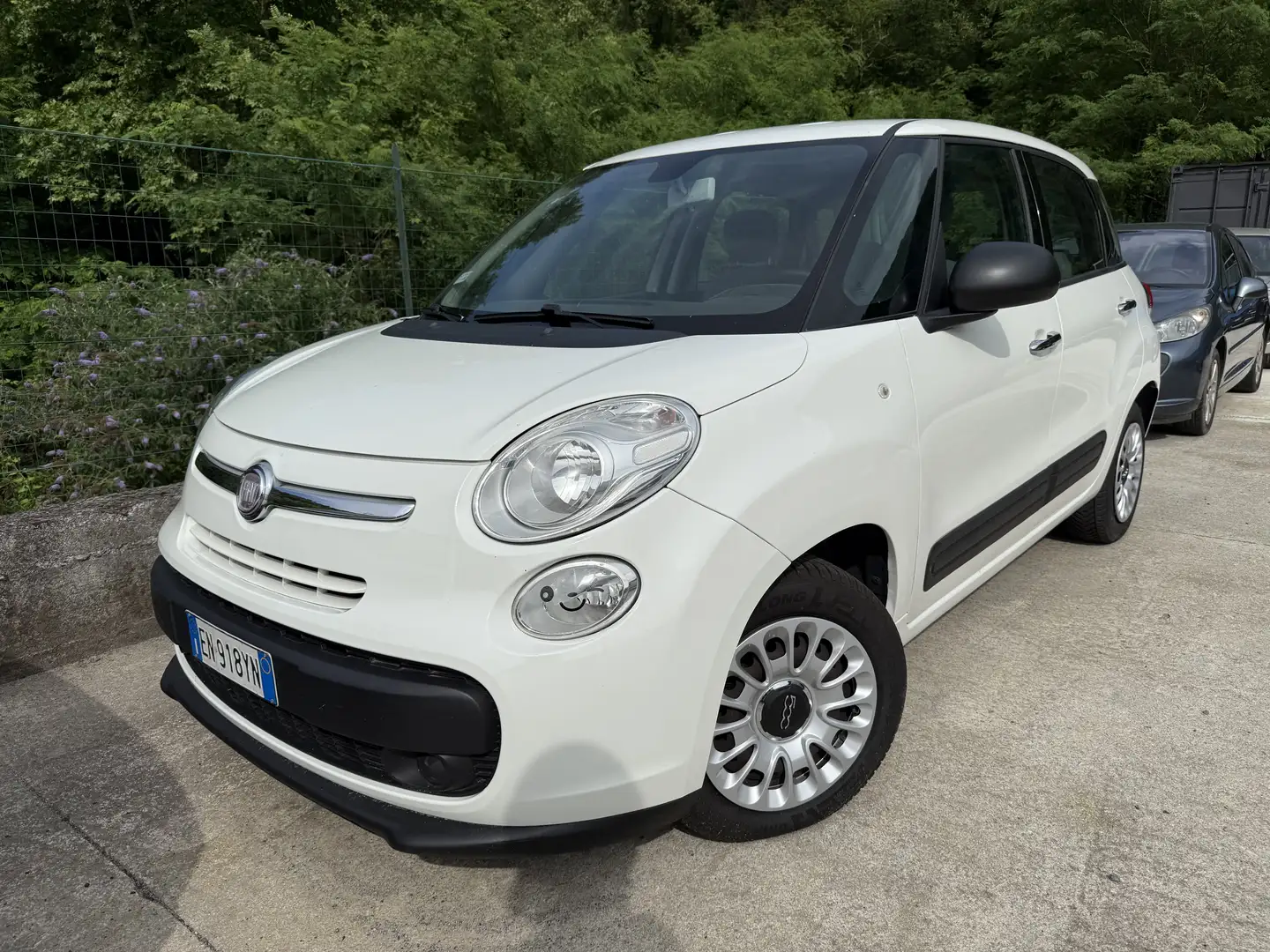 Fiat 500L 0.9 t.air Lounge 105cv Wit - 1