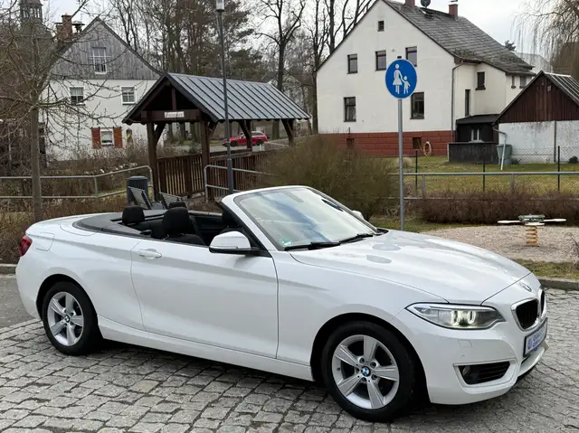 BMW 218 d Advantage Bi–Xenon/Navi/Temp./Sitzh.