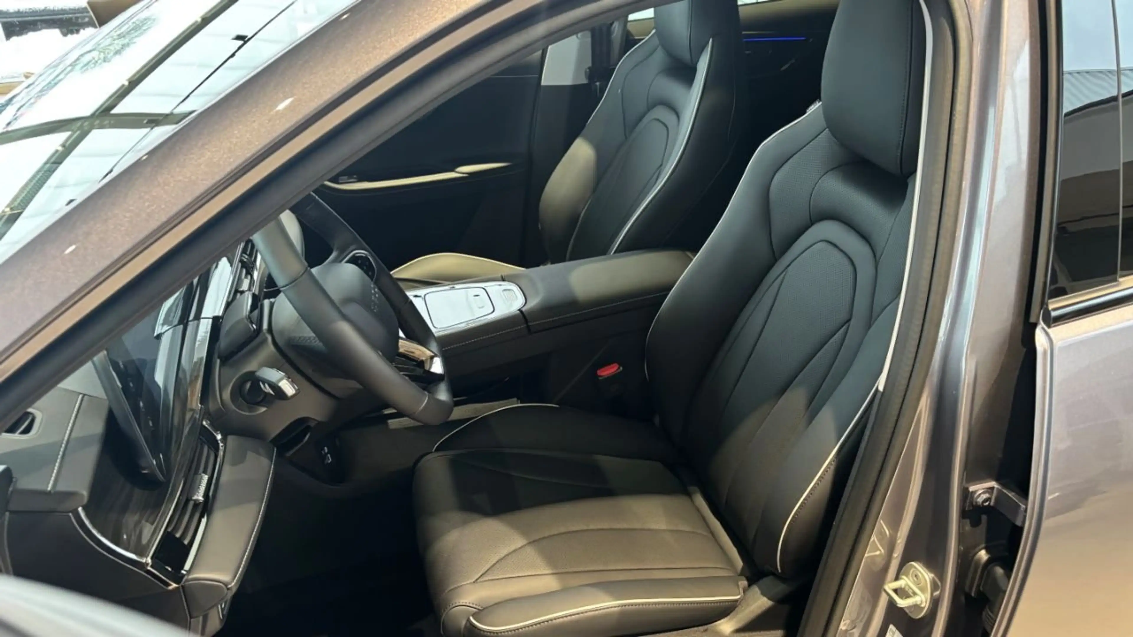 Omoda 5 EV Premium — photo 10