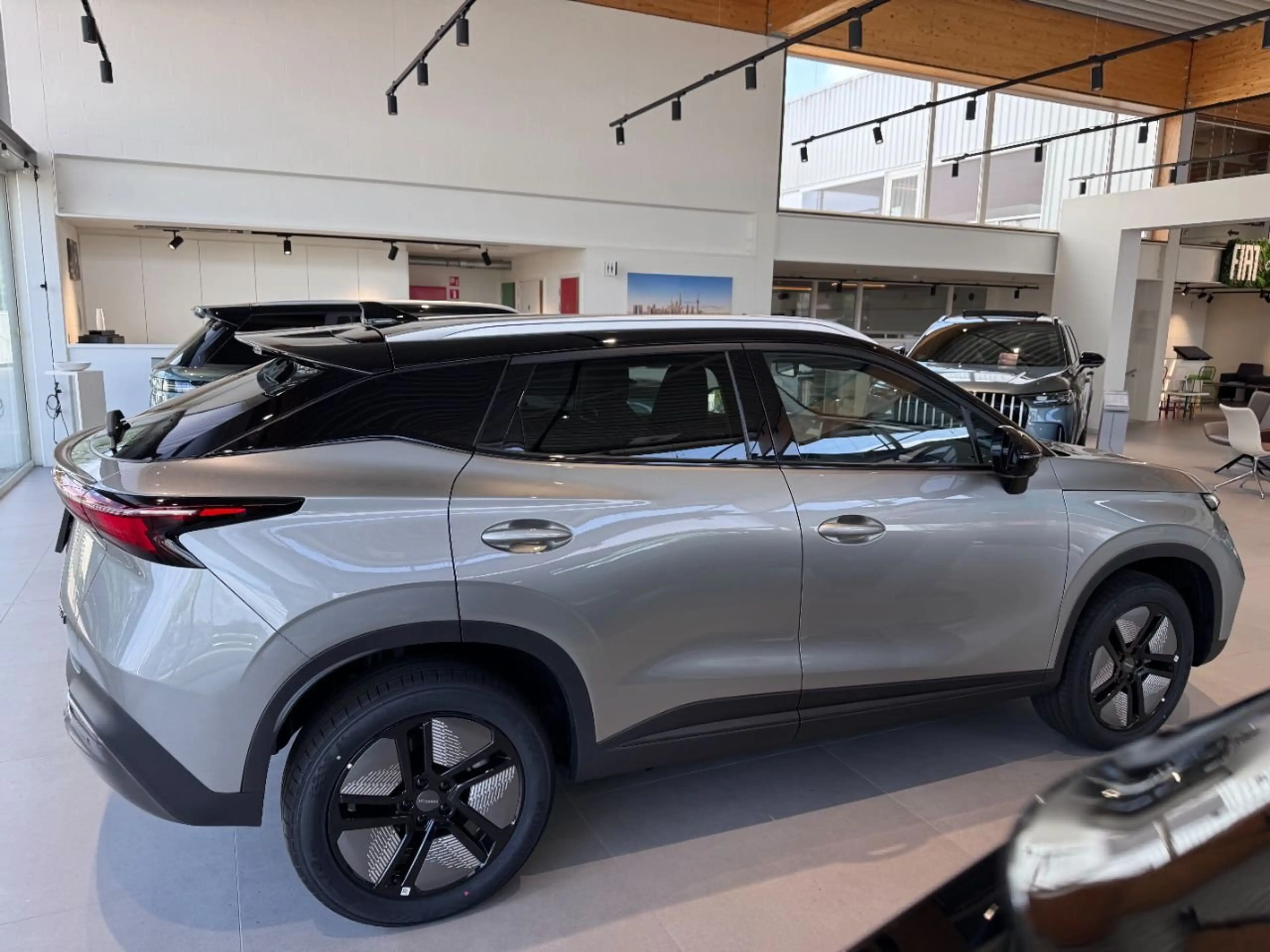 Omoda 5 EV Premium — photo 4