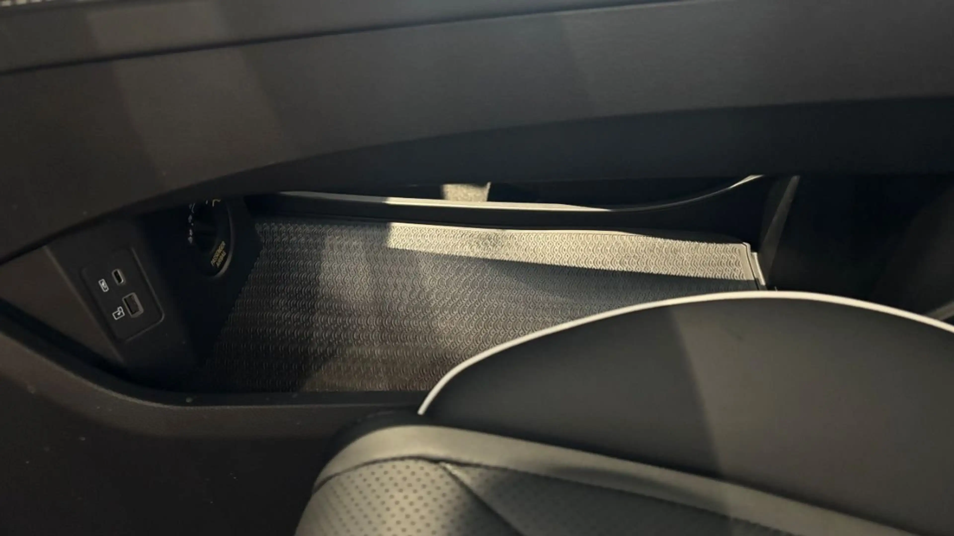 Omoda 5 EV Premium — photo 15