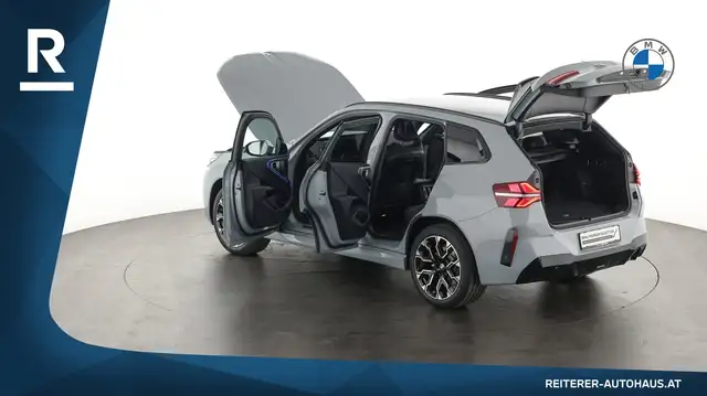 BMW X3 view 10