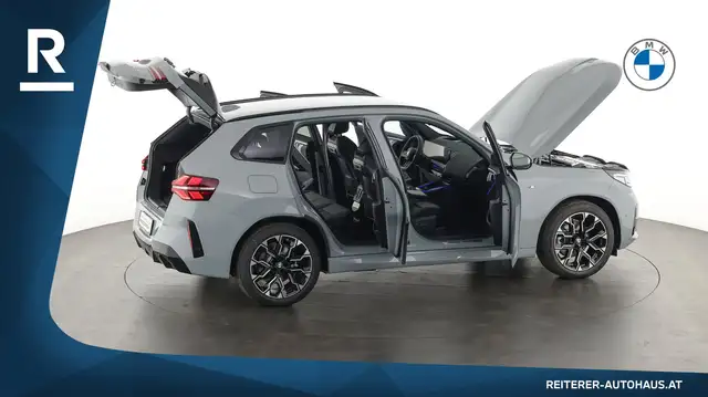BMW X3 view 12