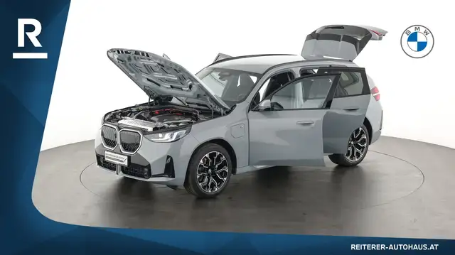 BMW X3 view 9