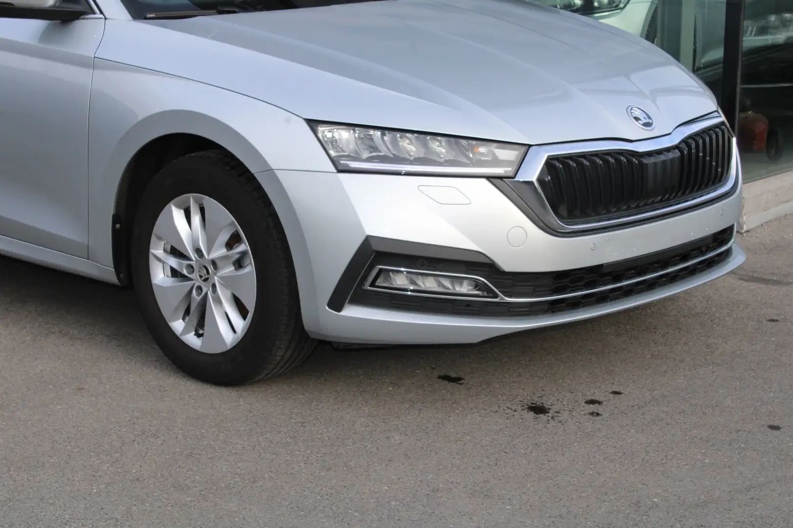 Skoda Octavia Octavia Combi 1.0 TSI Clever-CAMERA-AC-VEEL OPTIES Argent - 2