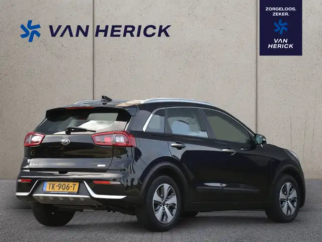 Kia Niro view 4