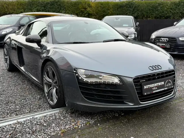 Audi R8 4.2 FSI QUATTRO *DEUTSCH*CARBON*B&O*PDC*