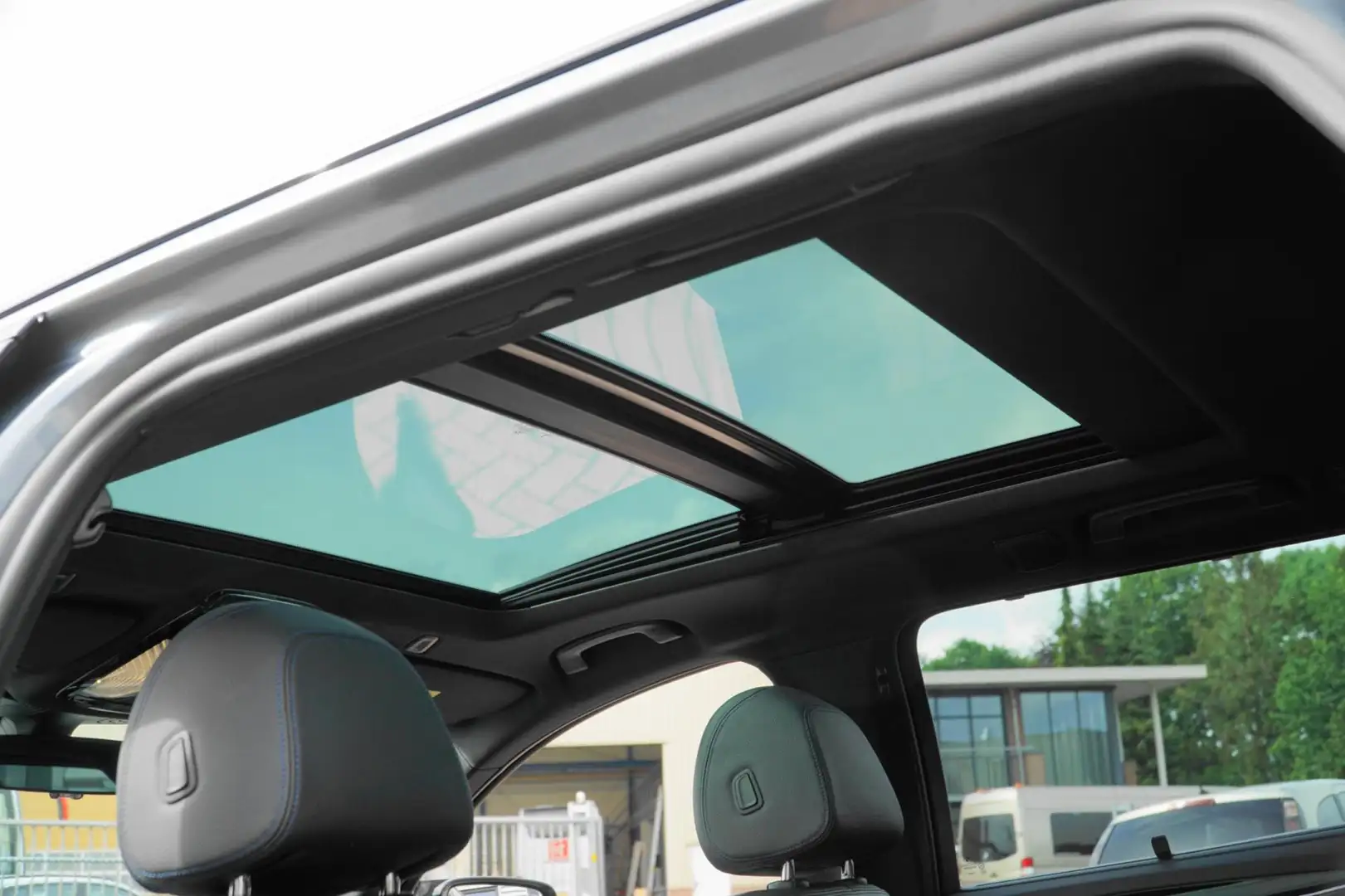 BMW 530 5-serie Touring 530i High Executive PANO Gris - 2