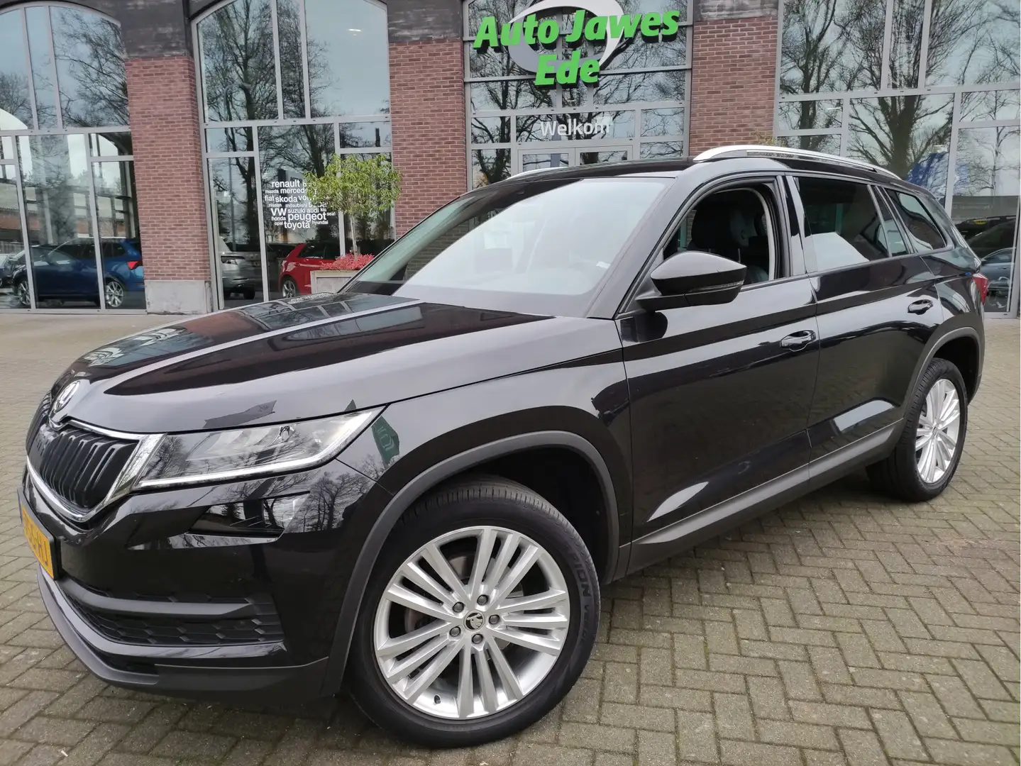 Skoda Kodiaq 1.5 TSI DSG Business Edition 7pers. Wegklapbare tr Zwart - 2