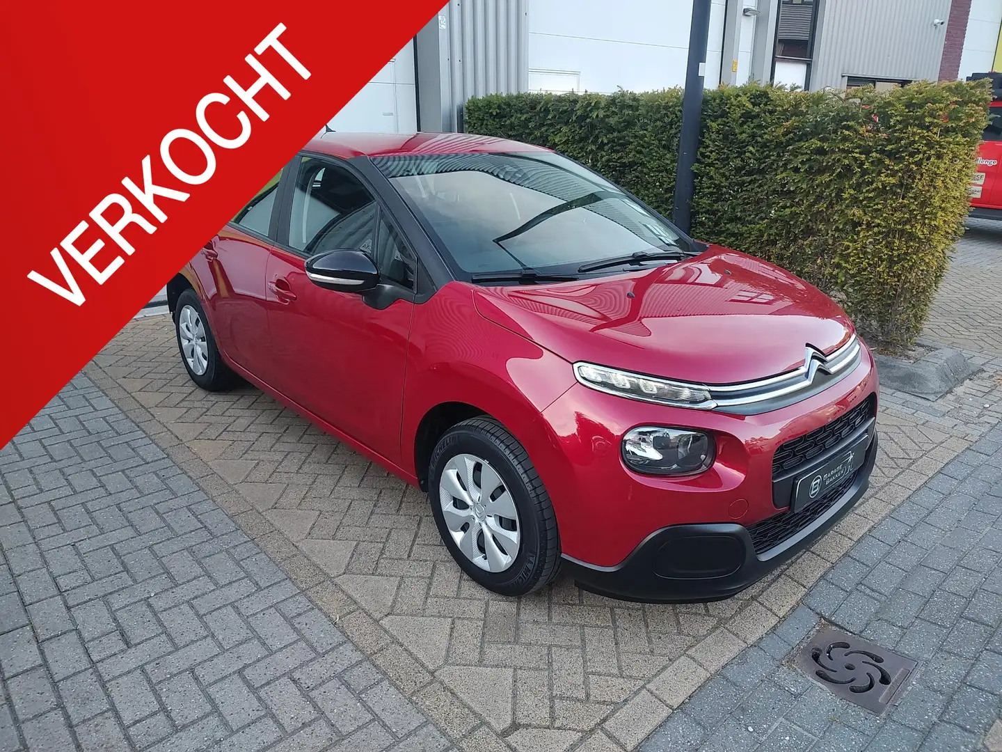 Citroen C3 1.2 PureTech Business Trekhaak Navi-Carplay Cruise Rouge - 1