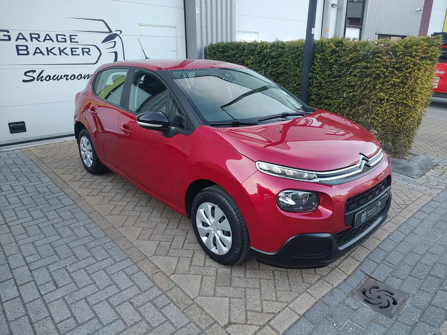Citroen C3 1.2 PureTech Business Trekhaak Navi-Carplay Cruise Rojo - 1
