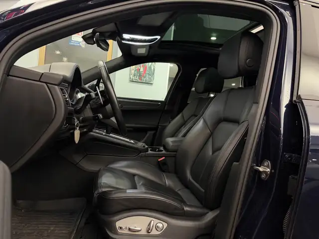 Porsche Macan view 7