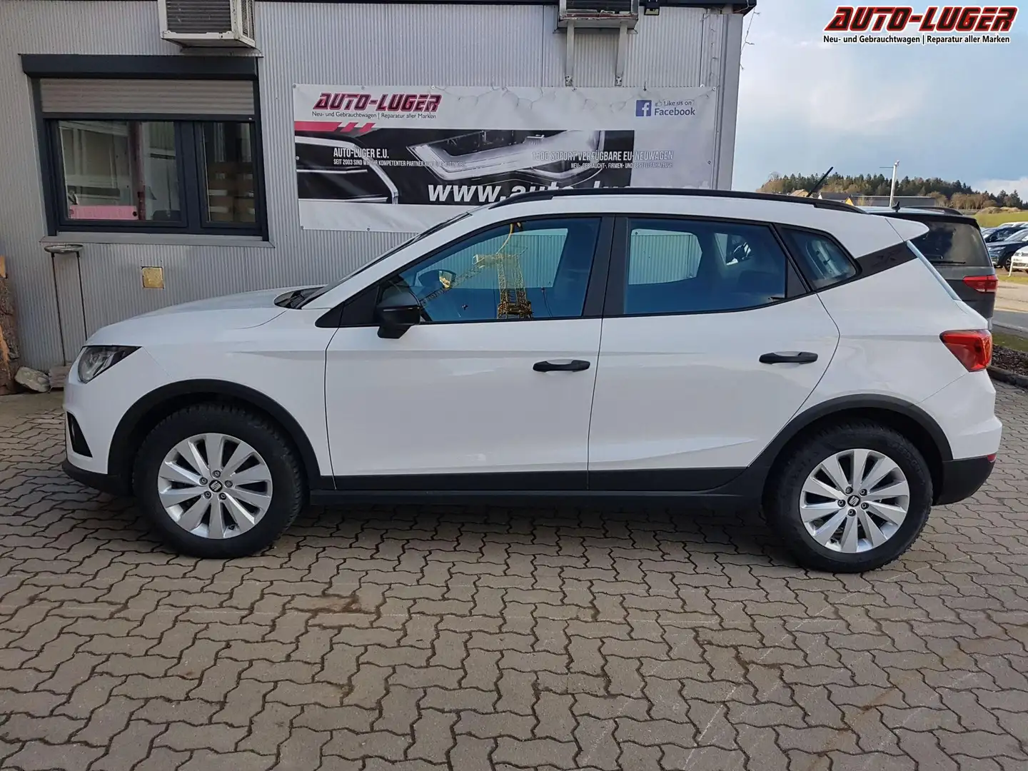SEAT Arona Reference 1.0 TSI 70 kW (95 PS), Schalt. 5-Gang... Weiß - 2
