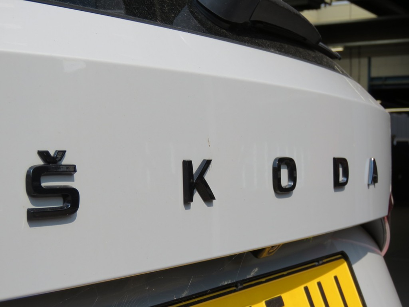 Skoda Kodiaq 1.5 TSI 150pk SPORTLINE / 19 Inch / Trekhaak wegkl — photo 13