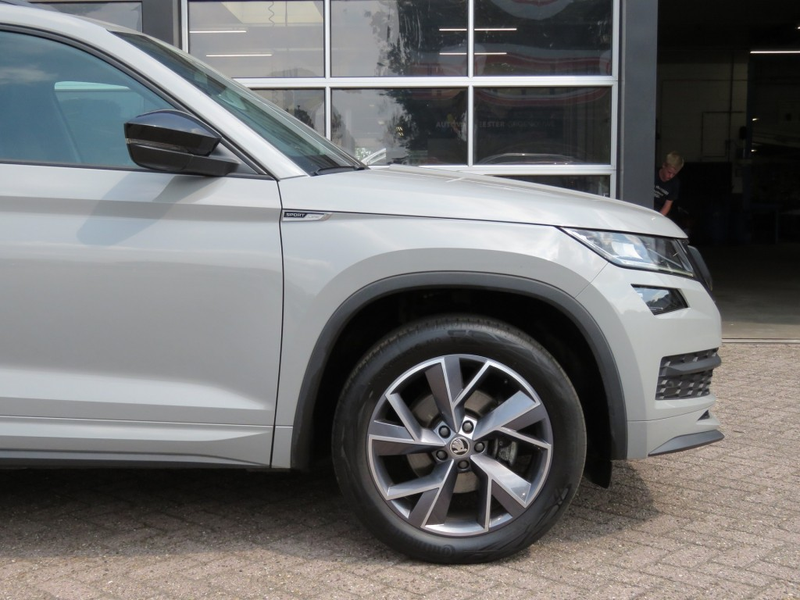 Skoda Kodiaq 1.5 TSI 150pk SPORTLINE / 19 Inch / Trekhaak wegkl — photo 29