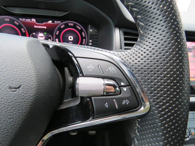 Skoda Kodiaq 1.5 TSI 150pk SPORTLINE / 19 Inch / Trekhaak wegkl — photo 42