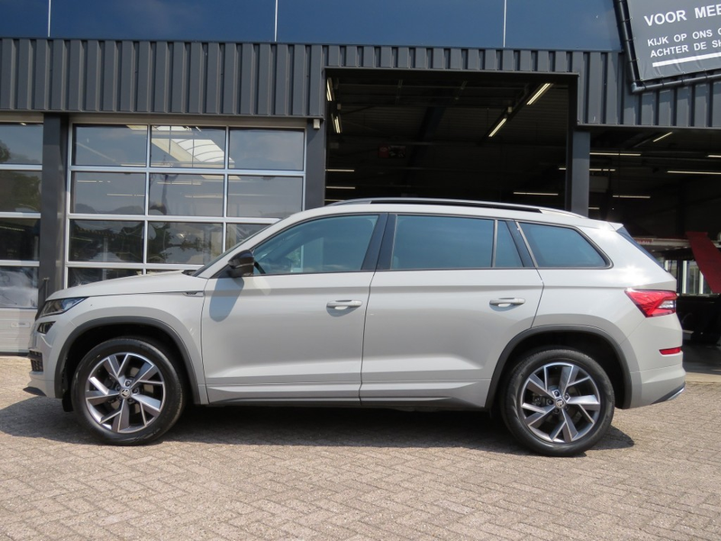Skoda Kodiaq 1.5 TSI 150pk SPORTLINE / 19 Inch / Trekhaak wegkl — photo 3