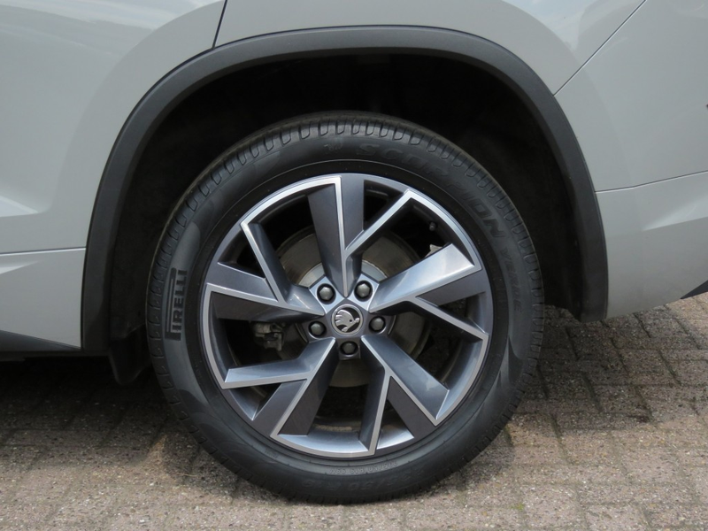 Skoda Kodiaq 1.5 TSI 150pk SPORTLINE / 19 Inch / Trekhaak wegkl — photo 23