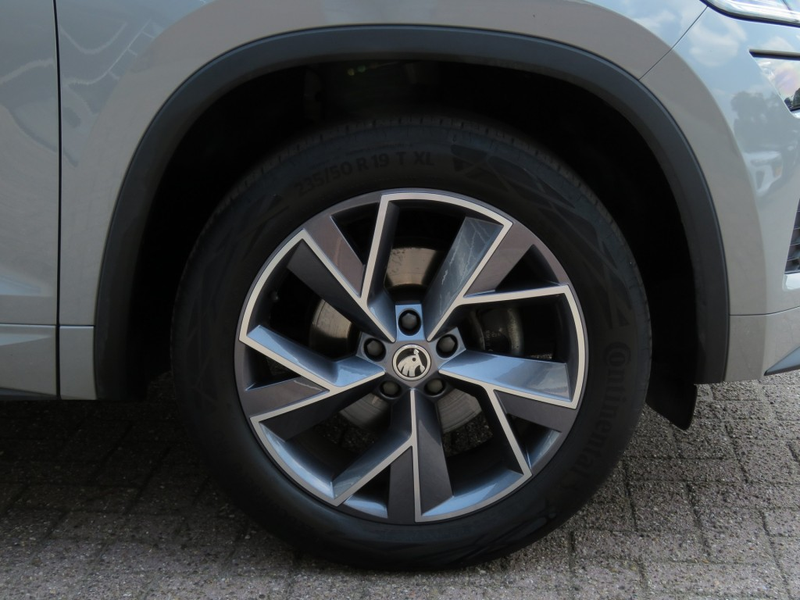 Skoda Kodiaq 1.5 TSI 150pk SPORTLINE / 19 Inch / Trekhaak wegkl — photo 25