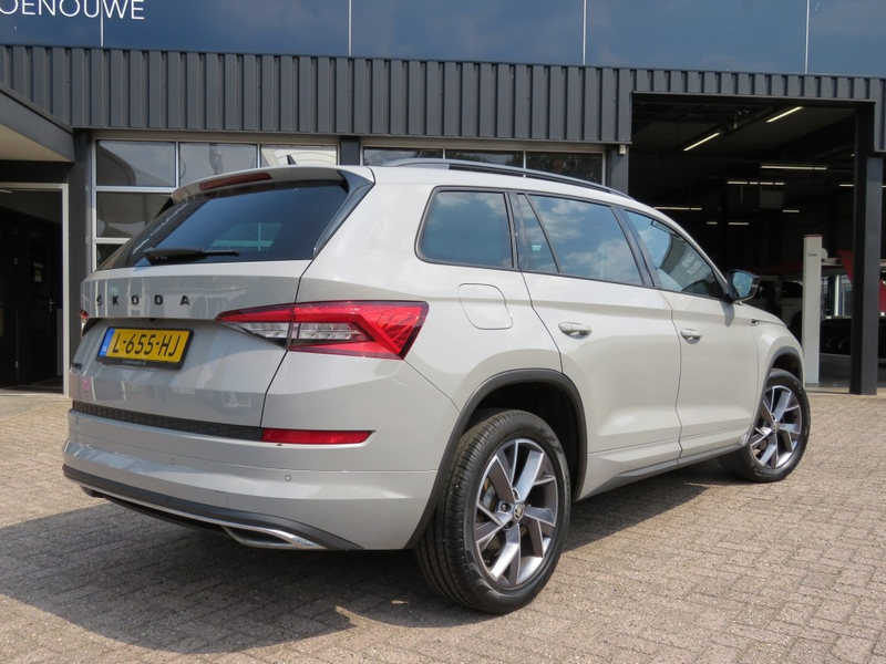 Skoda Kodiaq 1.5 TSI 150pk SPORTLINE / 19 Inch / Trekhaak wegkl — photo 27