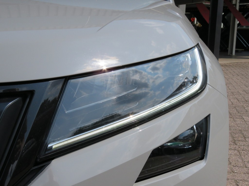 Skoda Kodiaq 1.5 TSI 150pk SPORTLINE / 19 Inch / Trekhaak wegkl — photo 16
