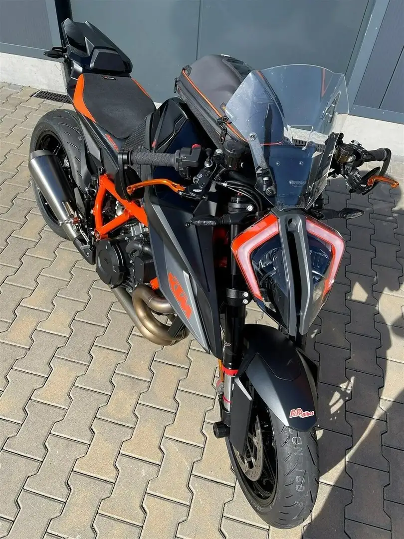 KTM 1290 Super Duke R Tech Pack crna - 1