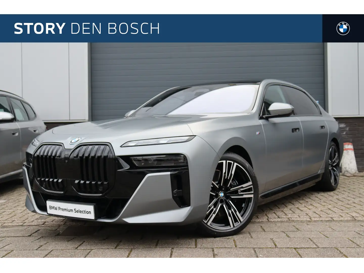 BMW i7 xDrive60 High Executive M Sport / Panoramadak Sky Grijs - 1