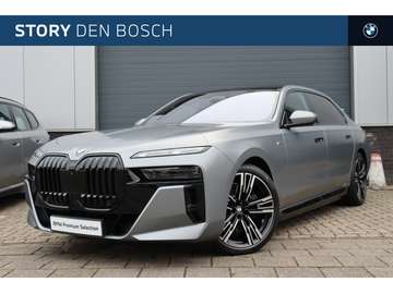 xDrive60 High Executive M Sport / Panoramadak Sky