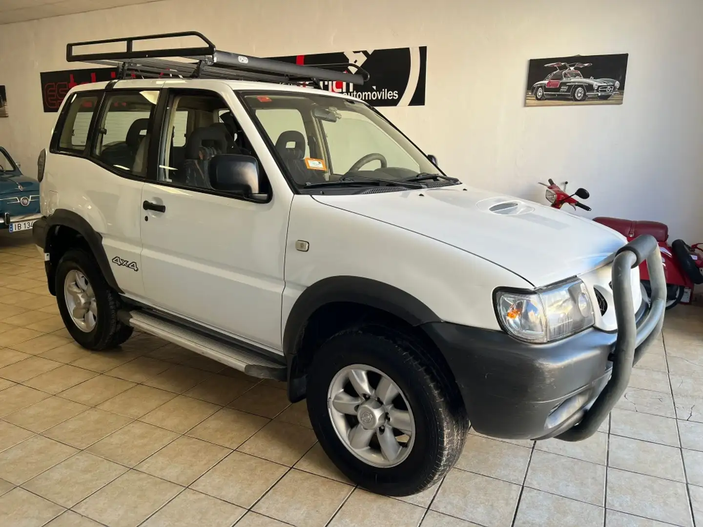 Nissan Terrano 2.7 TDi Comfort Blanco - 1