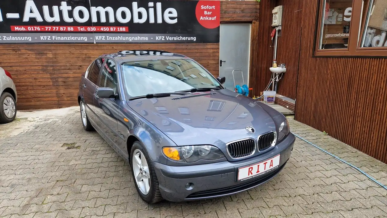 BMW 320