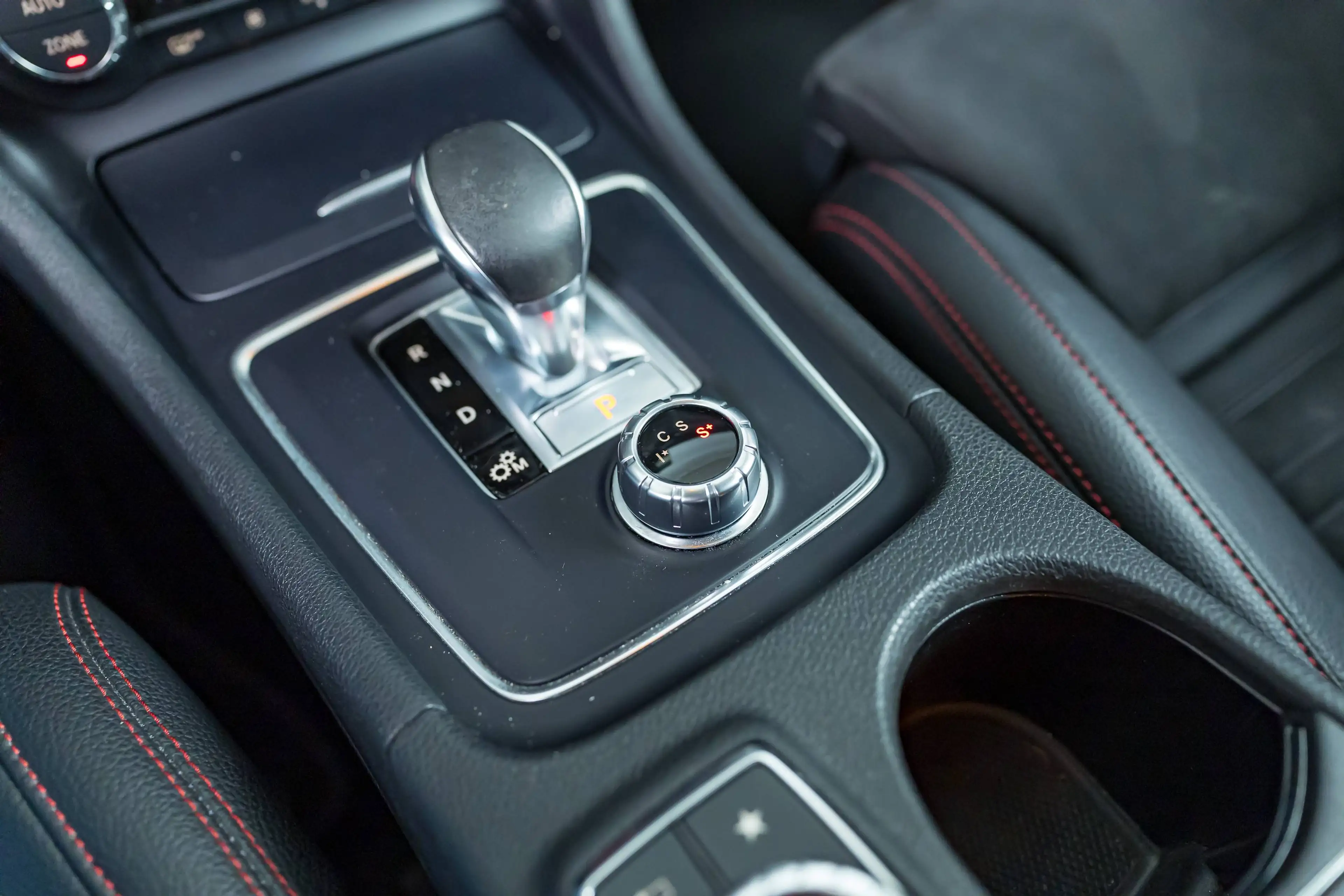Mercedes-Benz CLA 45 AMG SHOOTING BREAK|4-MATIC|HEATEDSEATS|CAMERA|CC| — photo 40