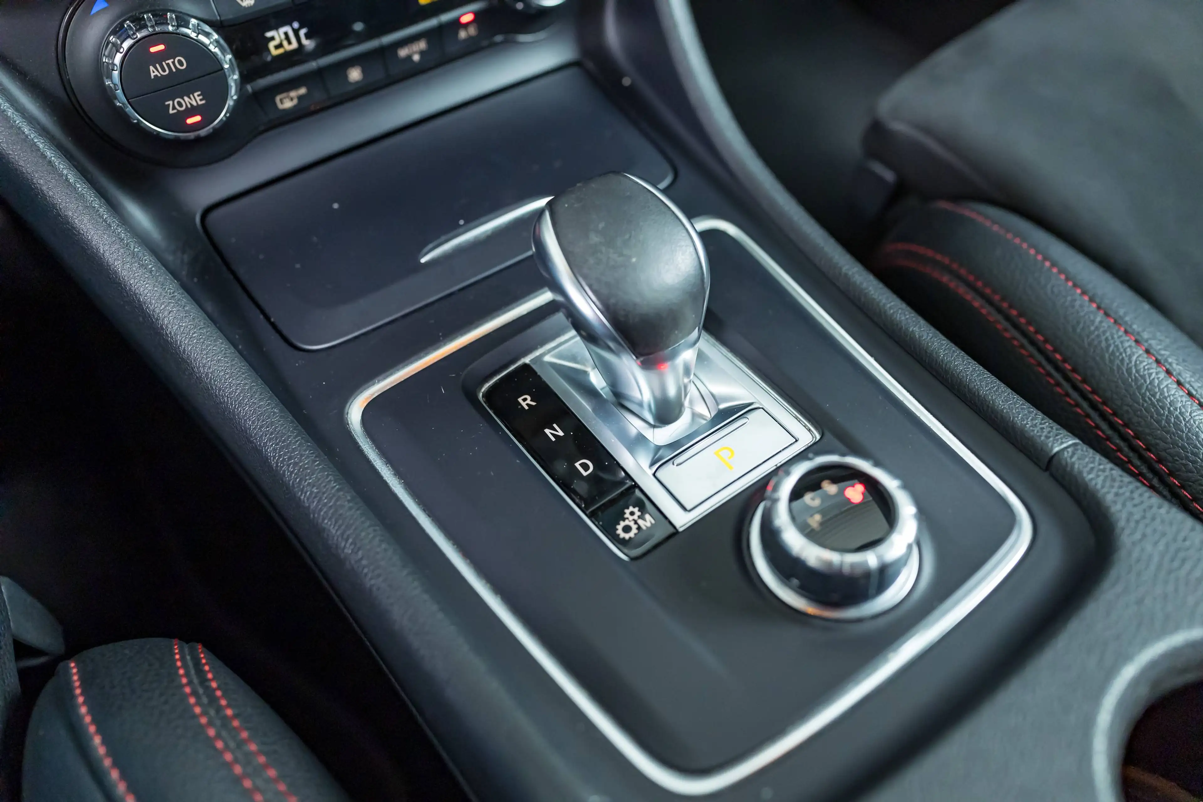Mercedes-Benz CLA 45 AMG SHOOTING BREAK|4-MATIC|HEATEDSEATS|CAMERA|CC| — photo 39