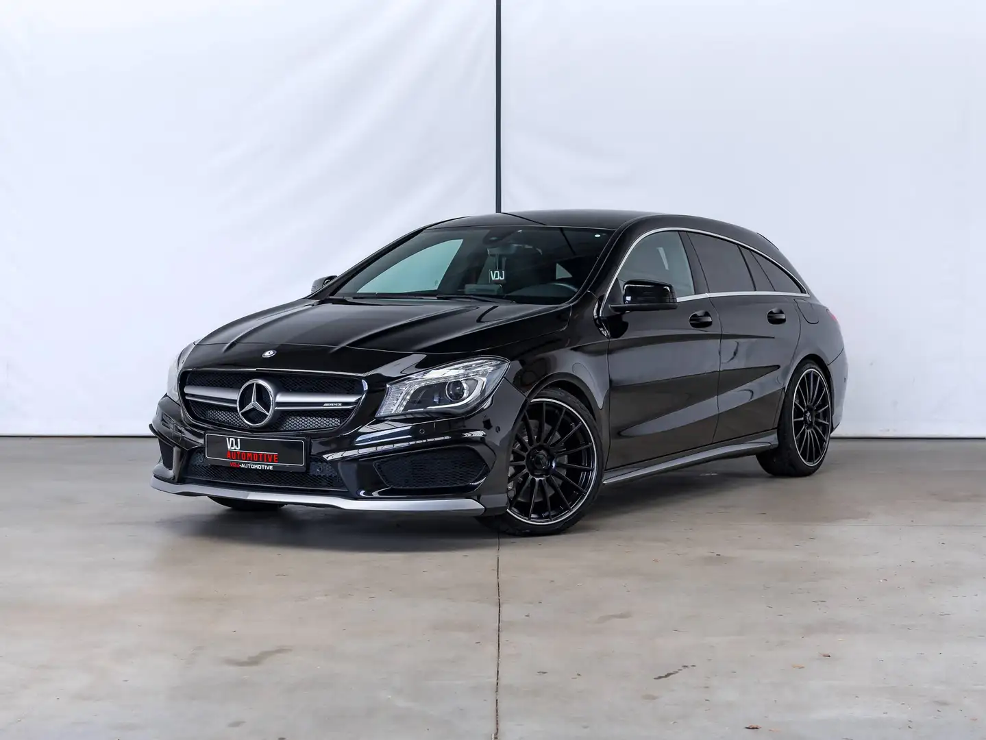 Mercedes-Benz CLA 45 AMG
