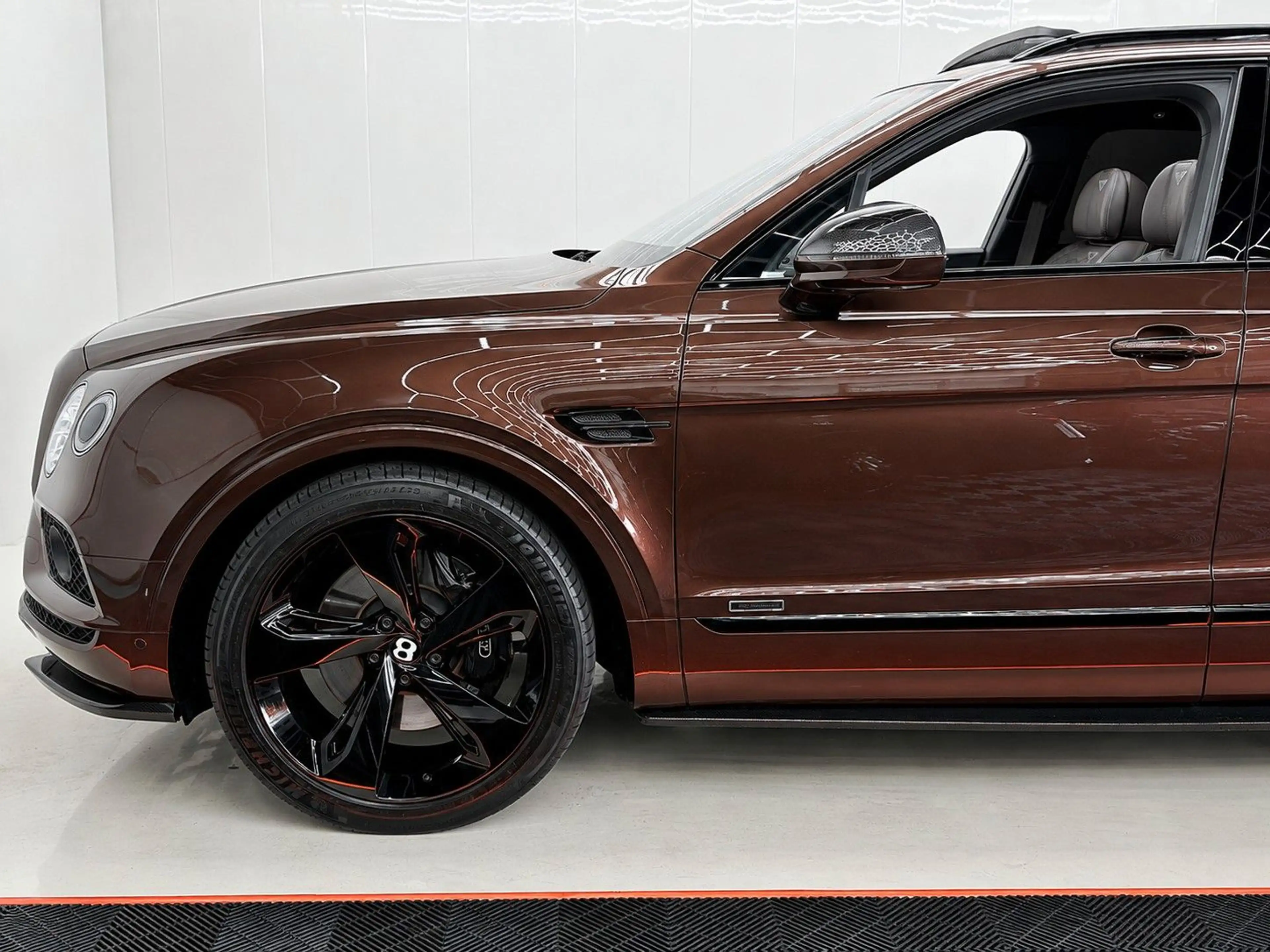 Bentley Bentayga BENTAYGA 4.0 V8 DIESEL CARBON/PPF/MULLINER/ — photo 4