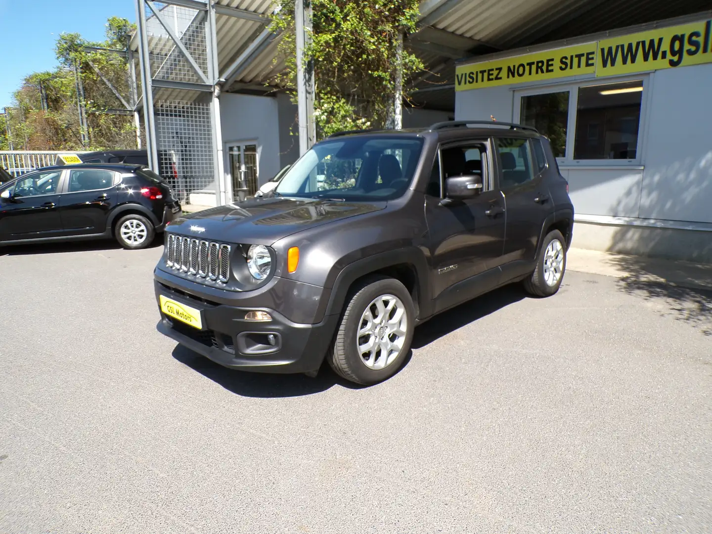 Jeep Renegade 1.6 MJD 115cv gris 11/16 Airco GPS Cruise Capteurs Gris - 1