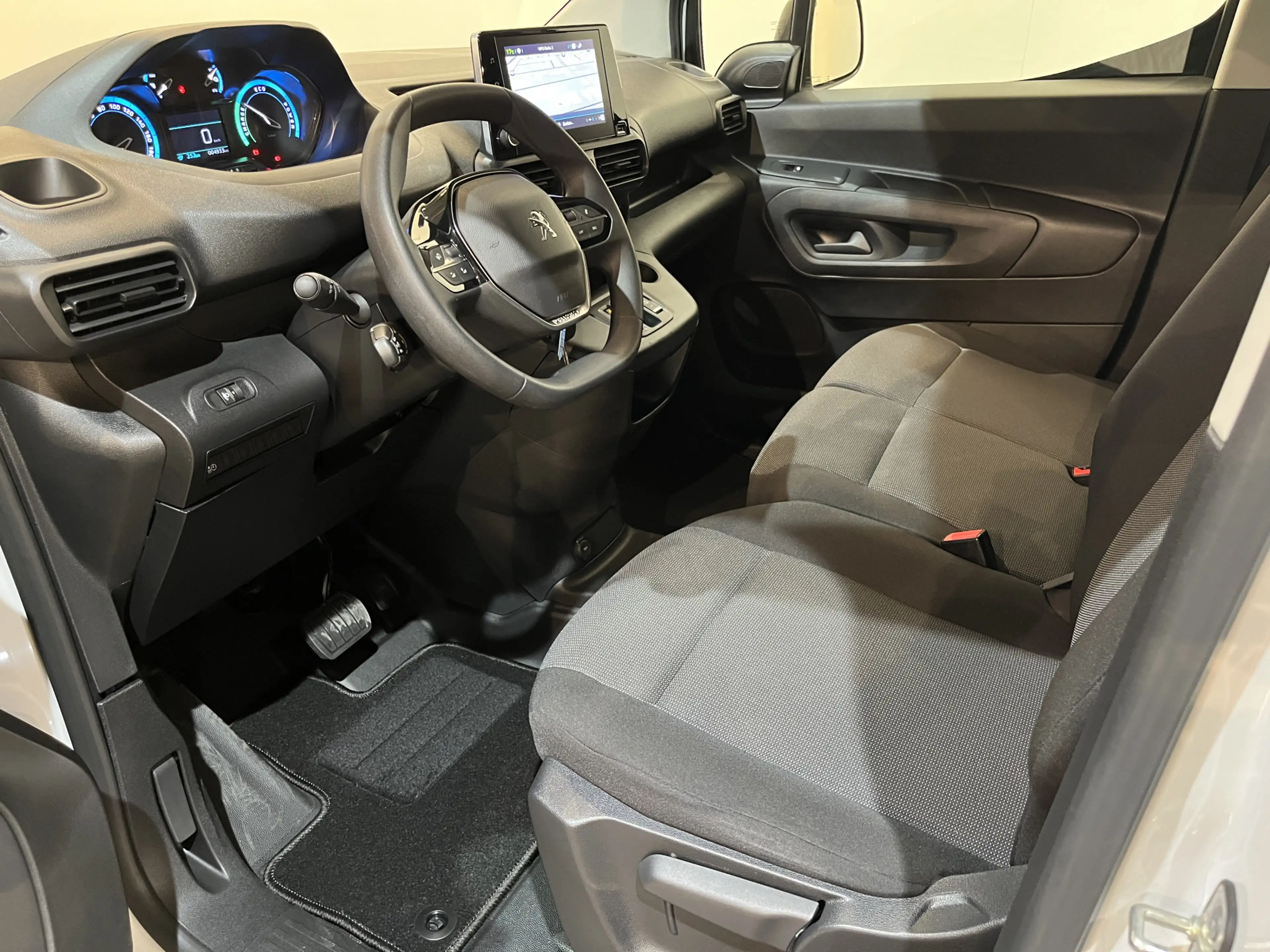 Peugeot Partner e-Partner Premium Long 50 kWh / 100% elektrisch !! — photo 6